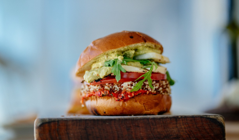 Plant-Based Burger Revolution: Exploring the Rise of Vegetarian and Vegan Options